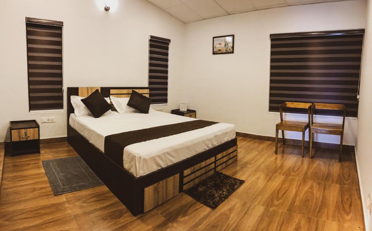 Partho Home Stay Padinjarathara 外观 照片