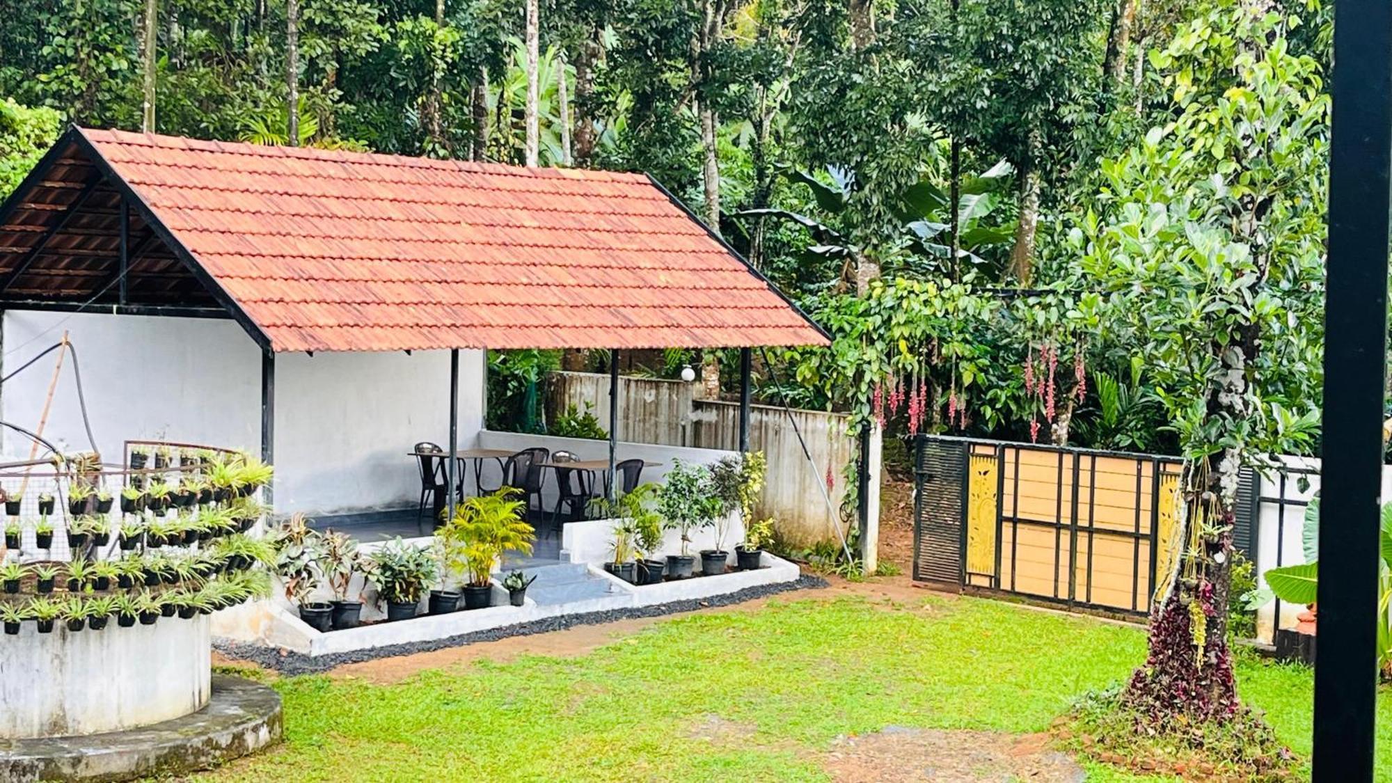 Partho Home Stay Padinjarathara 外观 照片